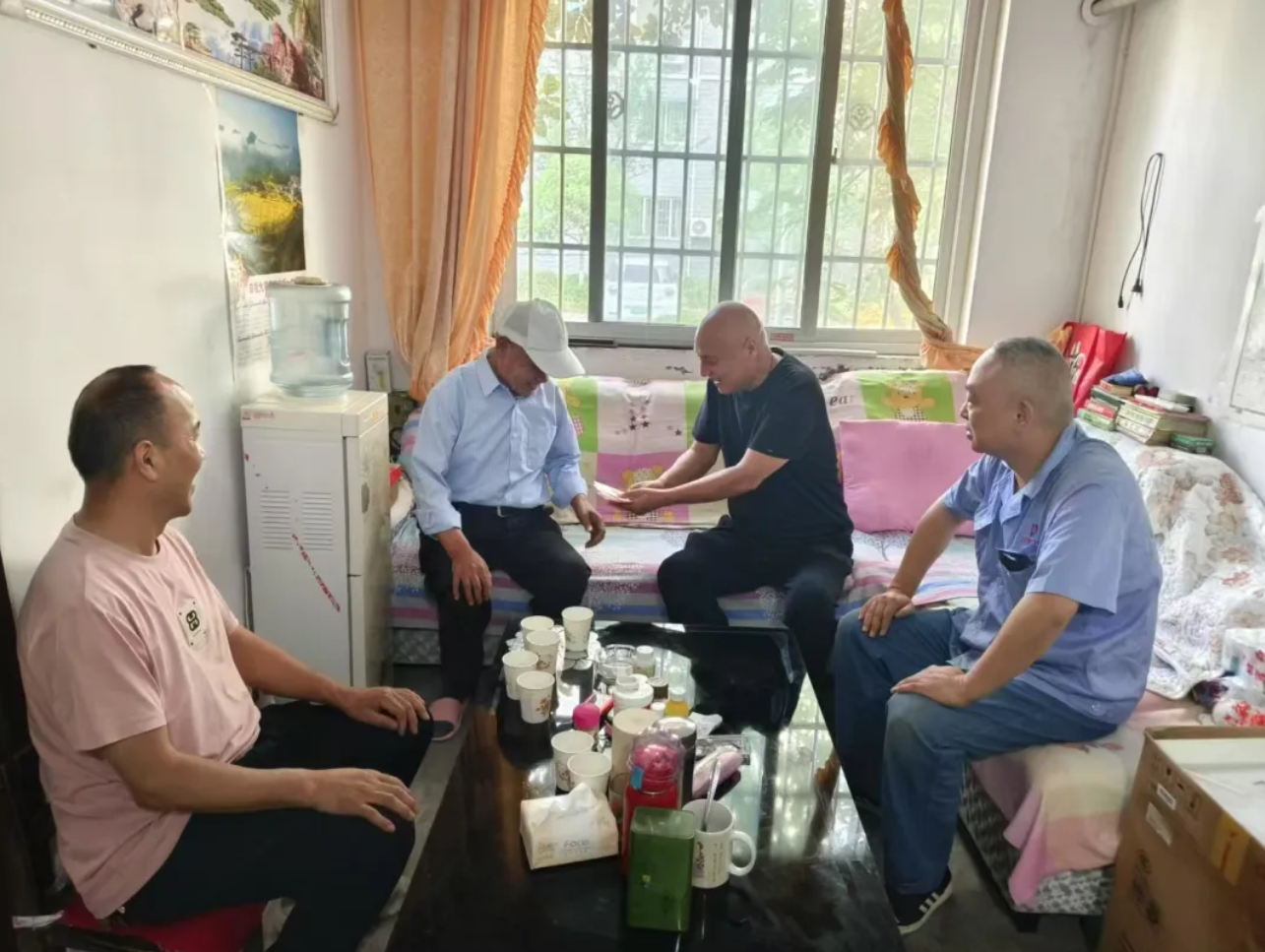 情暖職工 愛(ài)敬桑榆——元太倫公司開(kāi)展“敬老關(guān)懷”活動(dòng)